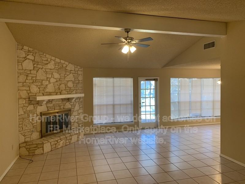 8311 Timber Glen St - Photo 3 of 22