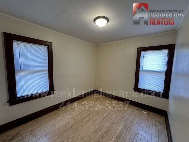 4048 N 7th St - Photo 5 of 6