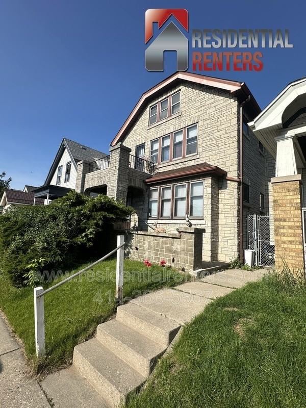 4048 N 7th St - Photo 6 of 6