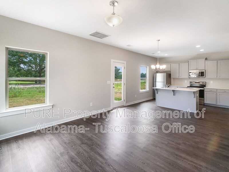 14421 Chase Dr - Photo 3 of 21