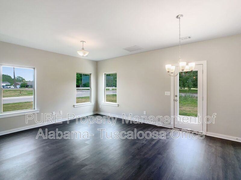 14421 Chase Dr - Photo 4 of 21