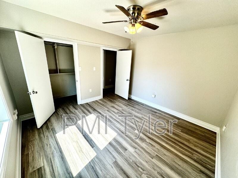 1806 W Oakwood St - Photo 6 of 11