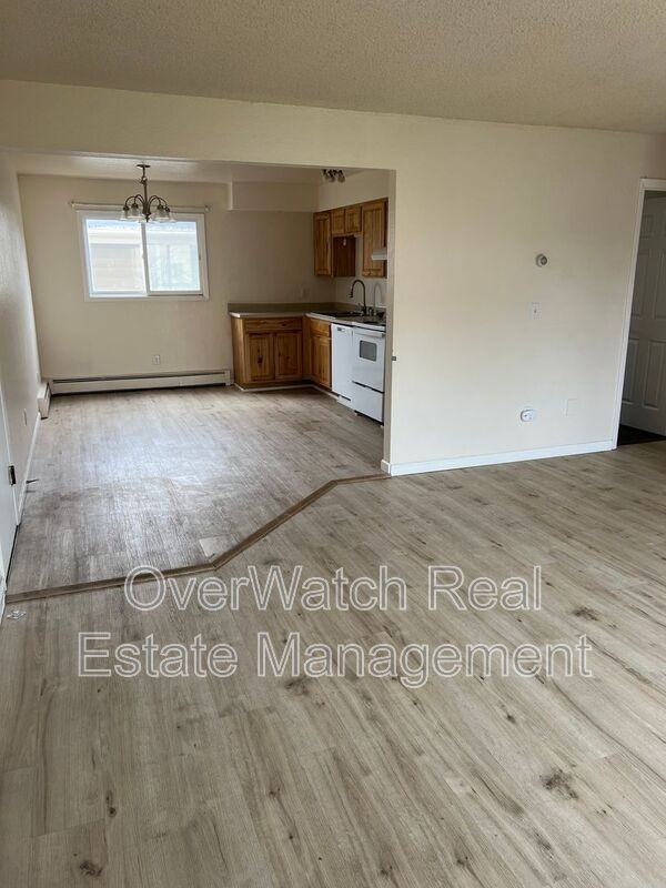 827 E 11th Ave #4 - Photo 5 of 11