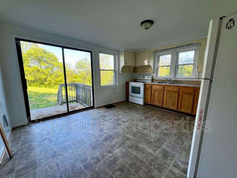 414 Bryant Rd - Photo 7 of 12