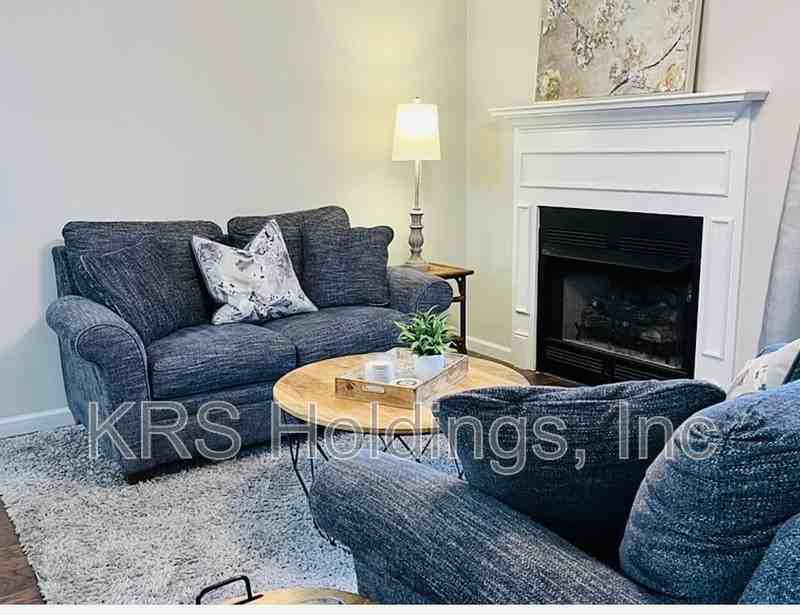 503 Barrington Way - Photo 4 of 21