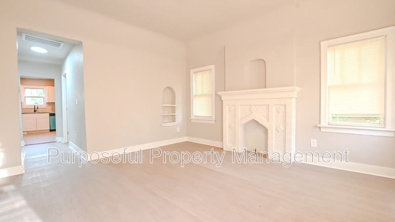 2201 Glen Ellyn St - Photo 5 of 23