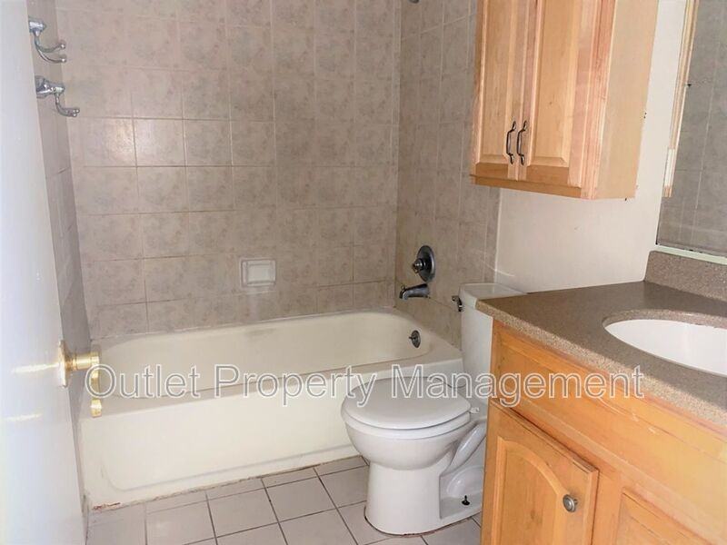 14122 Newcomb Ave - Photo 5 of 9
