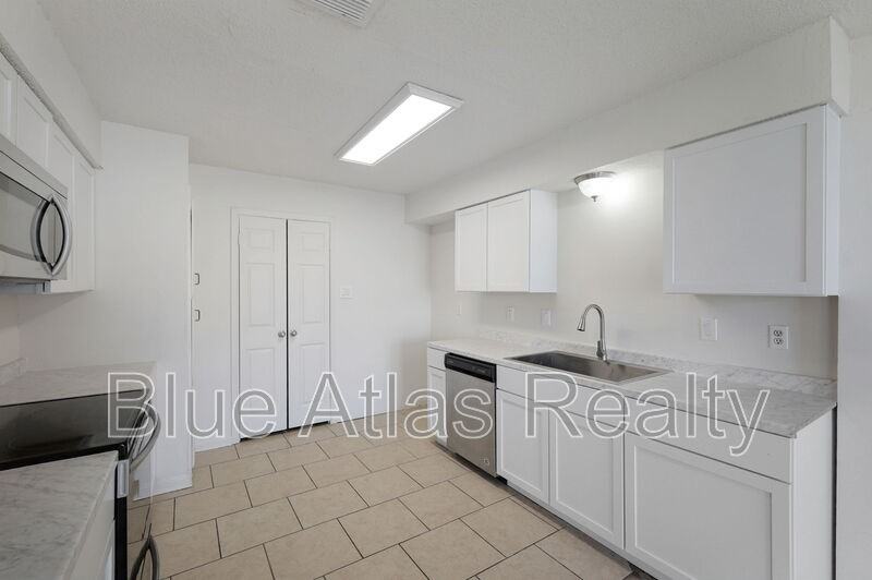 701 Via Del Mar - Photo 7 of 21