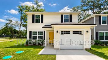 featured image of 1209 Ellis Rd S
