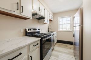 featured image of 35 Oakmount Ave #16