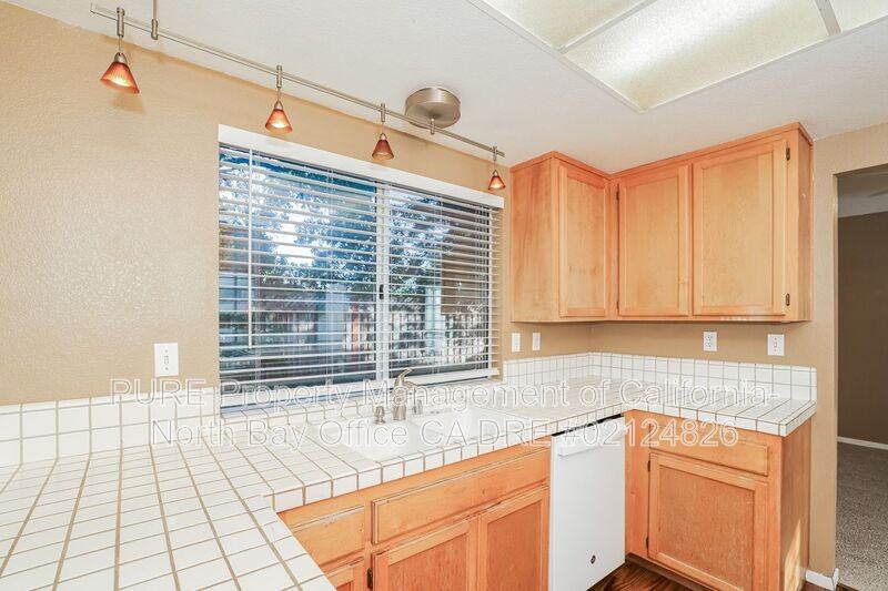 34 Billington Ln - Photo 7 of 32