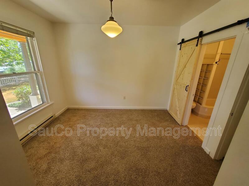 2114 A St - Photo 7 of 14