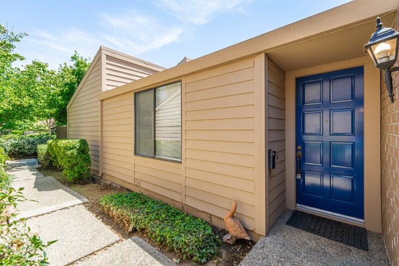 478 Hartnell Pl - Photo 4 of 37