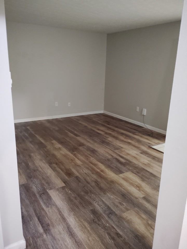 320 Fremont Ave LLC - Photo 2 of 6