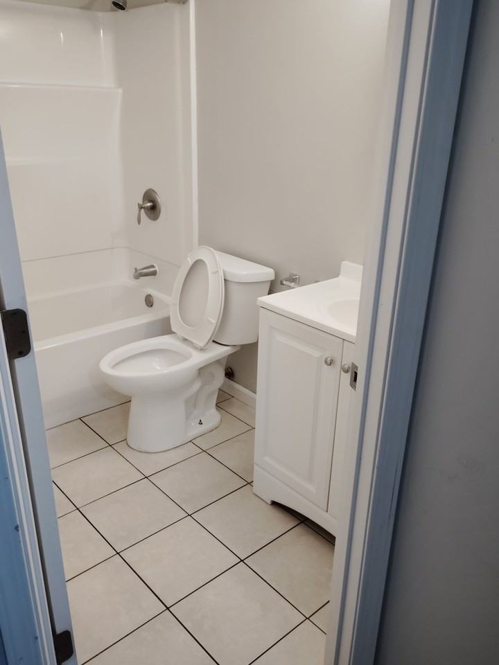 320 Fremont Ave LLC - Photo 5 of 6