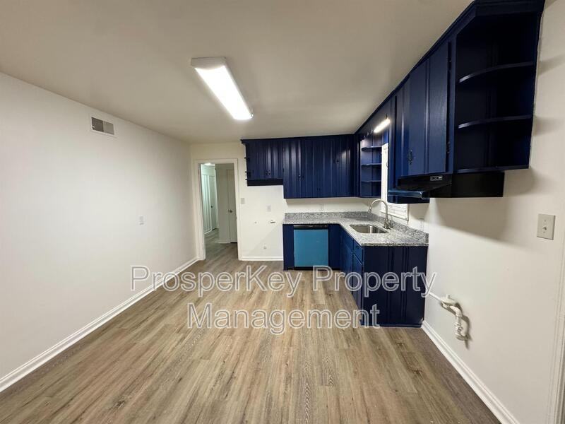 3543 Berkley Dr - Photo 5 of 7