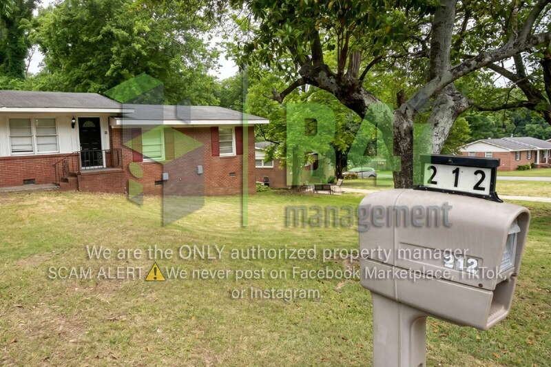 212 Moss Dr - Photo 2 of 25