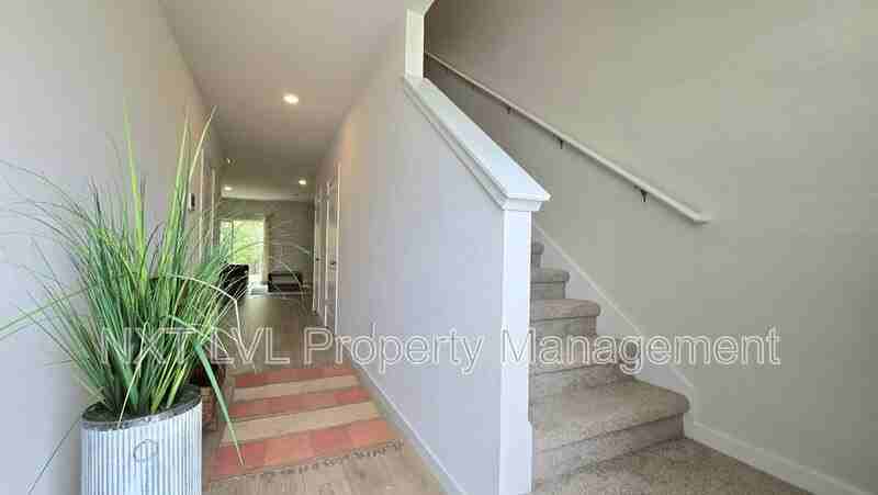 8369 Everly Preserve Dr - Photo 3 of 29