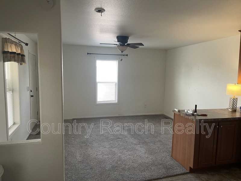 2288 Kaibab Dr - Photo 3 of 6