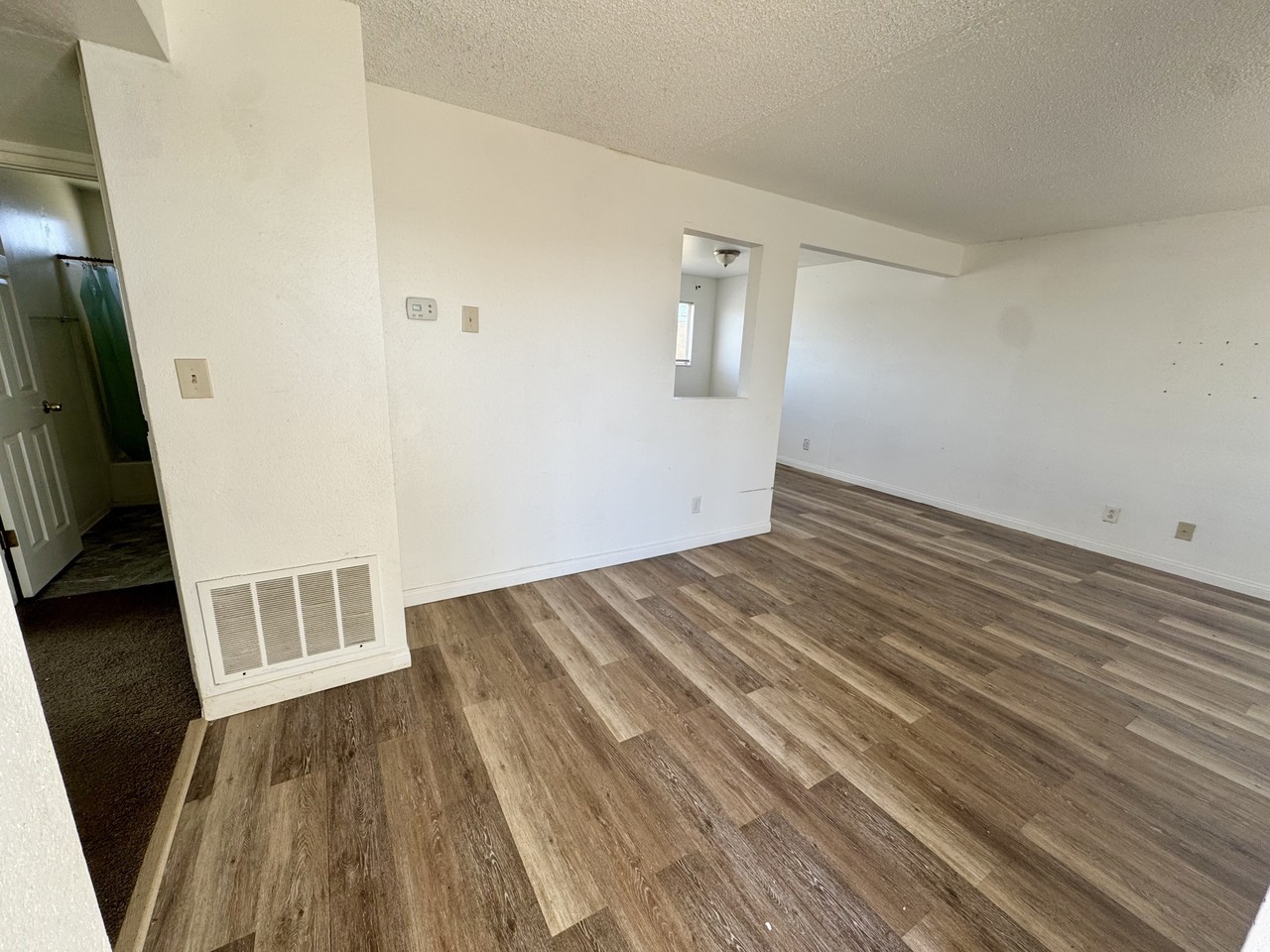 21001 Berry Street - Photo 4 of 13