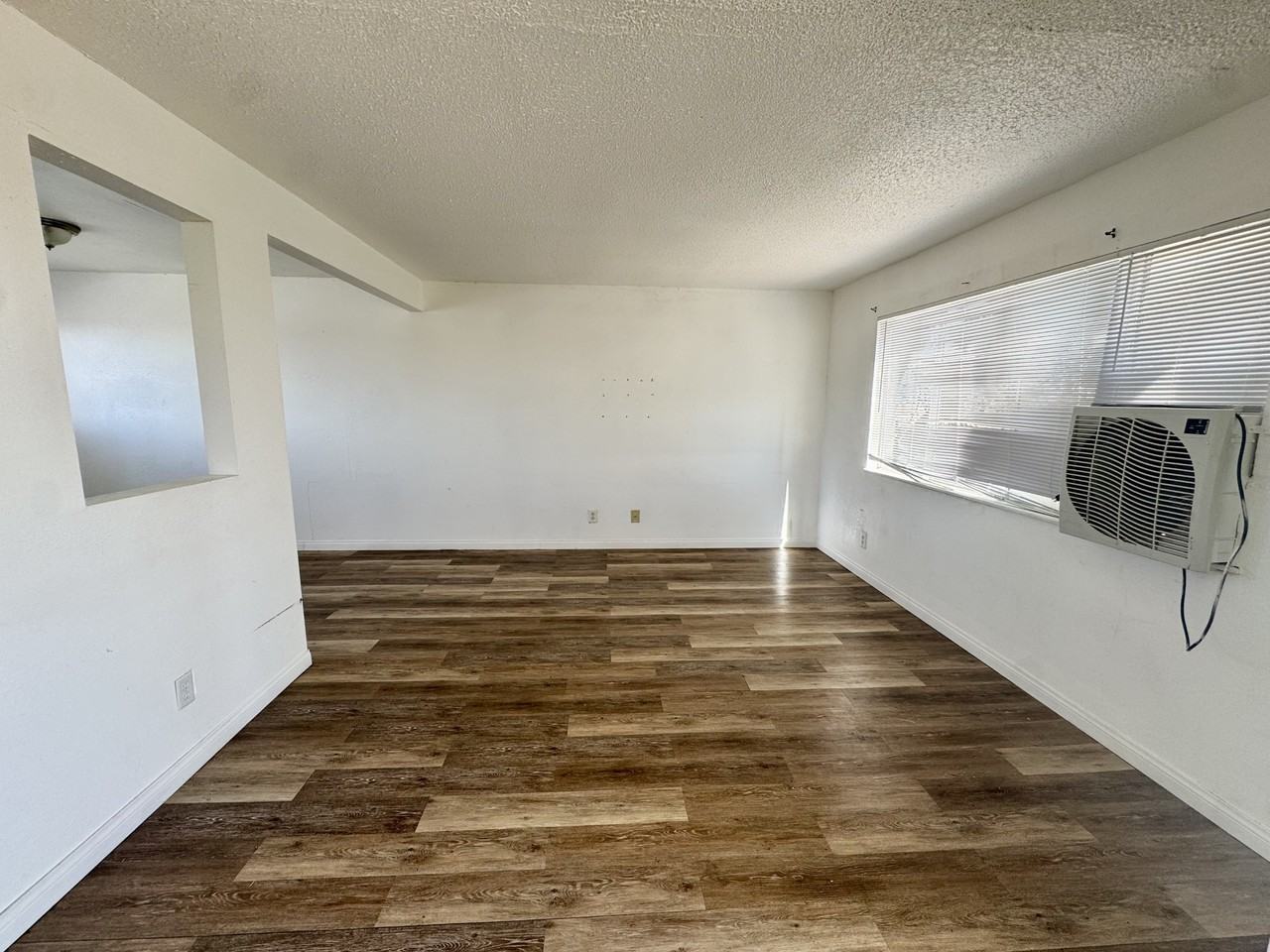 21001 Berry Street - Photo 5 of 13