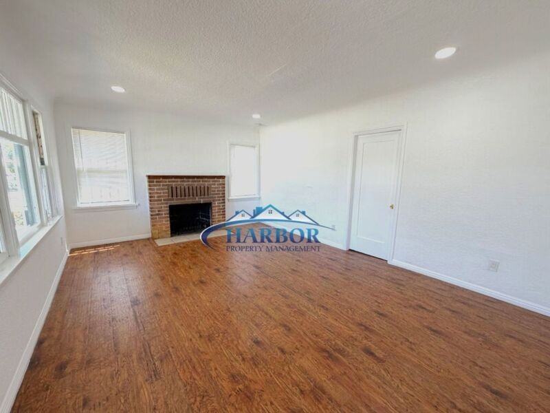 1667 Lagoon Ave - Photo 4 of 20
