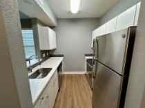 935 Michigan Street - Photo 3 of 28