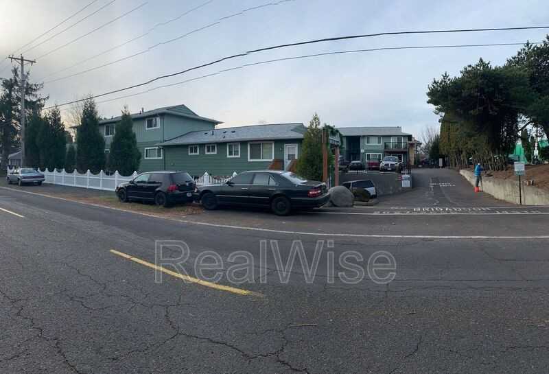 2645 Se 145th Ave - Photo 3 of 6