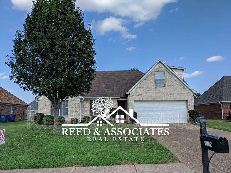 9062 Gavin Dr - Photo 3 of 14