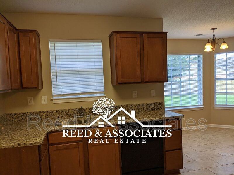 9062 Gavin Dr - Photo 6 of 14