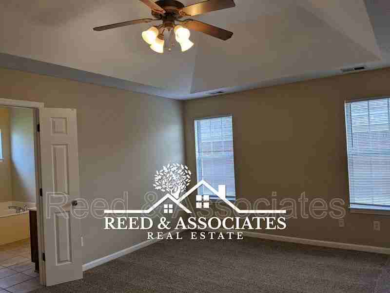 9062 Gavin Dr - Photo 7 of 14