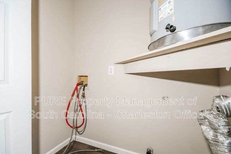 9604 Blue Jay Ct - Photo 4 of 19