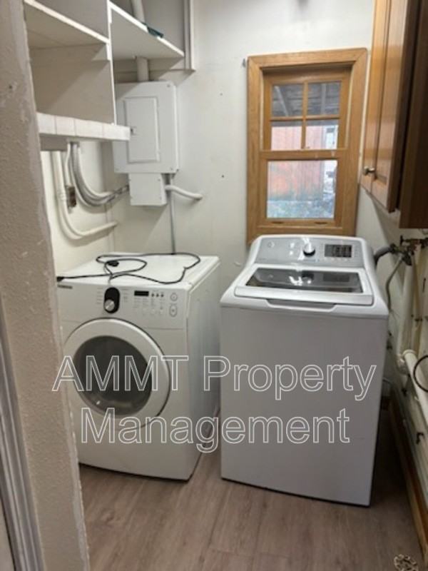 2404 Wisconsin St Sw - Photo 6 of 18