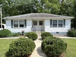 featured image of 413 3rd Ave Nw