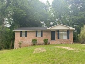 5038 Wellborn Dr - Photo 1 of 1