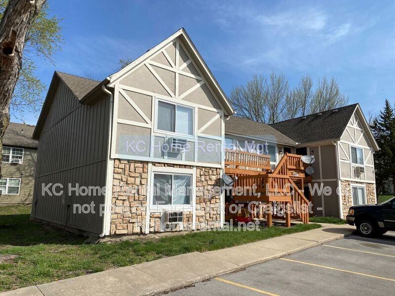 561 N Somerset Ter #C - Photo 2 of 18