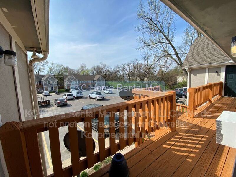 561 N Somerset Ter #C - Photo 4 of 18