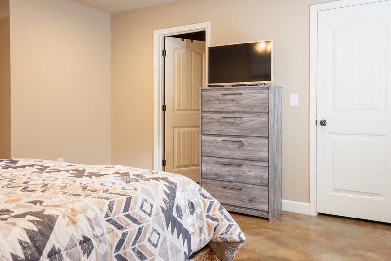 320 Story St - Photo 6 of 13