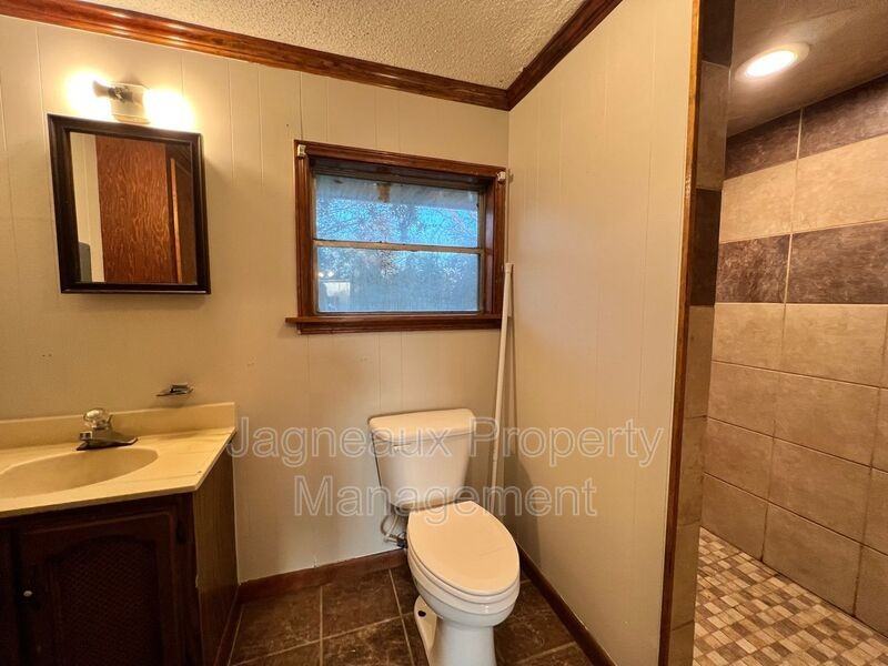 4121 Ridgecrest St - Photo 5 of 10