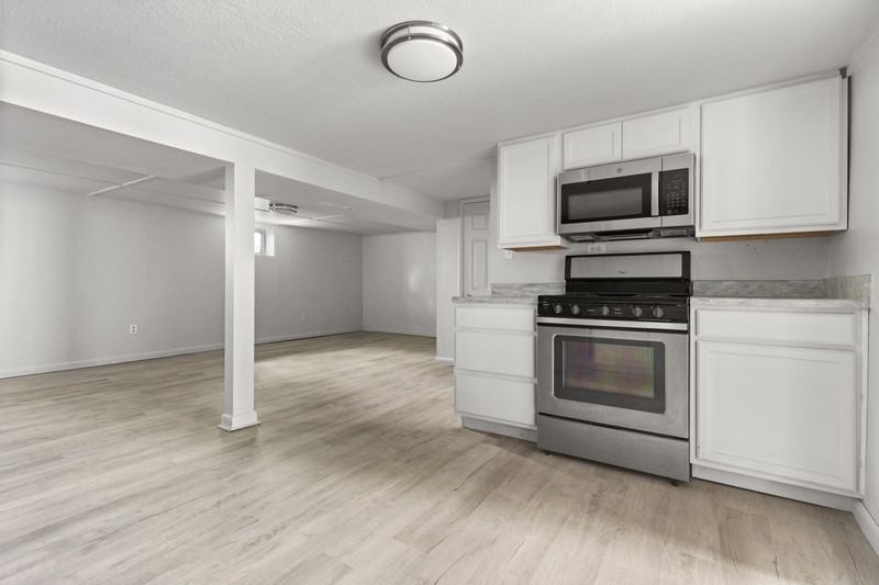 4757 S Jason St - Photo 2 of 14