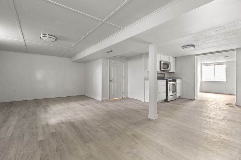 4757 S Jason St - Photo 4 of 14