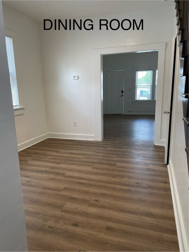 AND: 13th: 221: Duplex - Photo 5 of 12