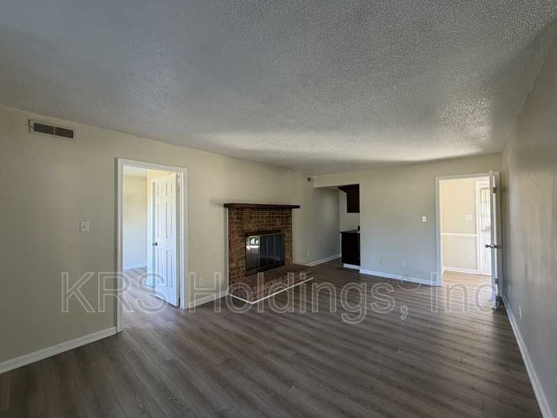 917 Timber Creek Pl - Photo 6 of 21