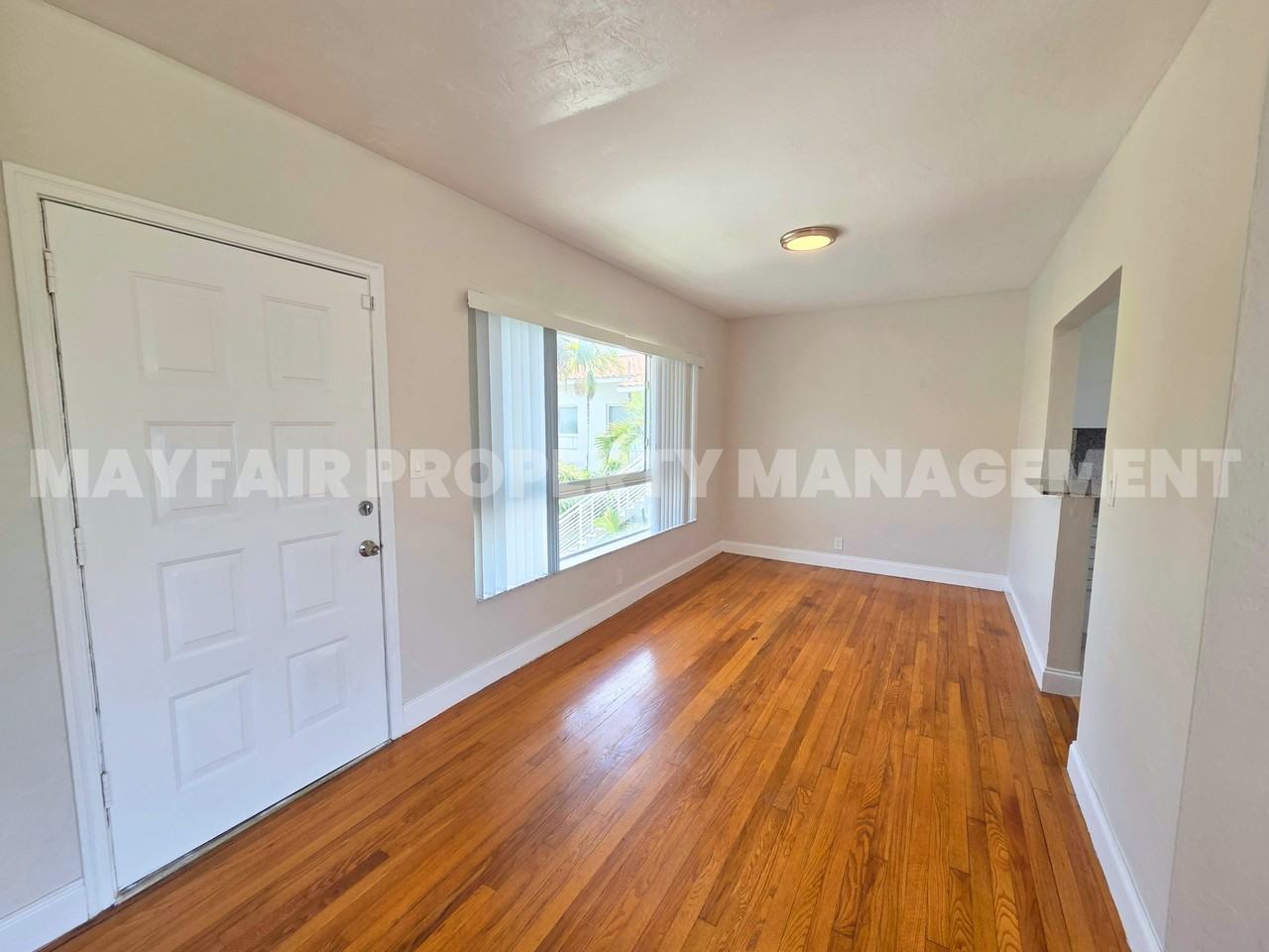 701 Northeast 16th Avenue - Photo 3 of 21