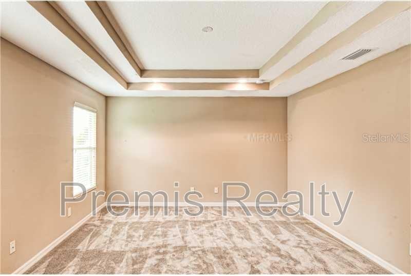 11875 77th Ct - Photo 5 of 11