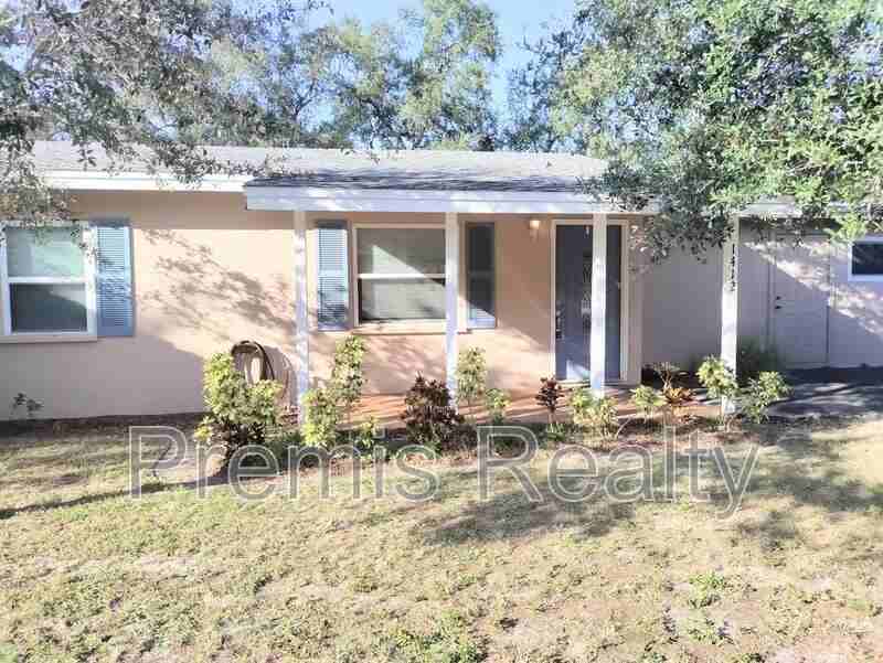 1412 Druid Rd E - Photo 2 of 26