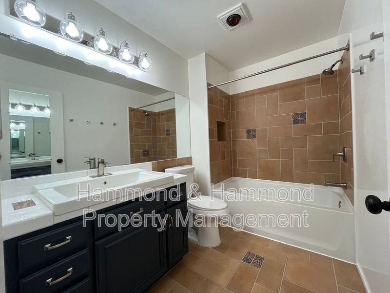 6825 Alabama Ave #310 - Photo 7 of 12