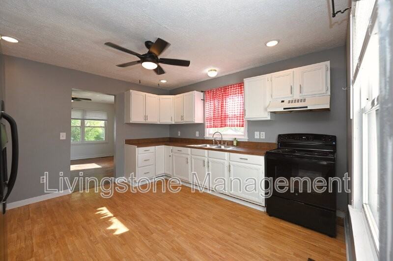501 Small St - Photo 2 of 50