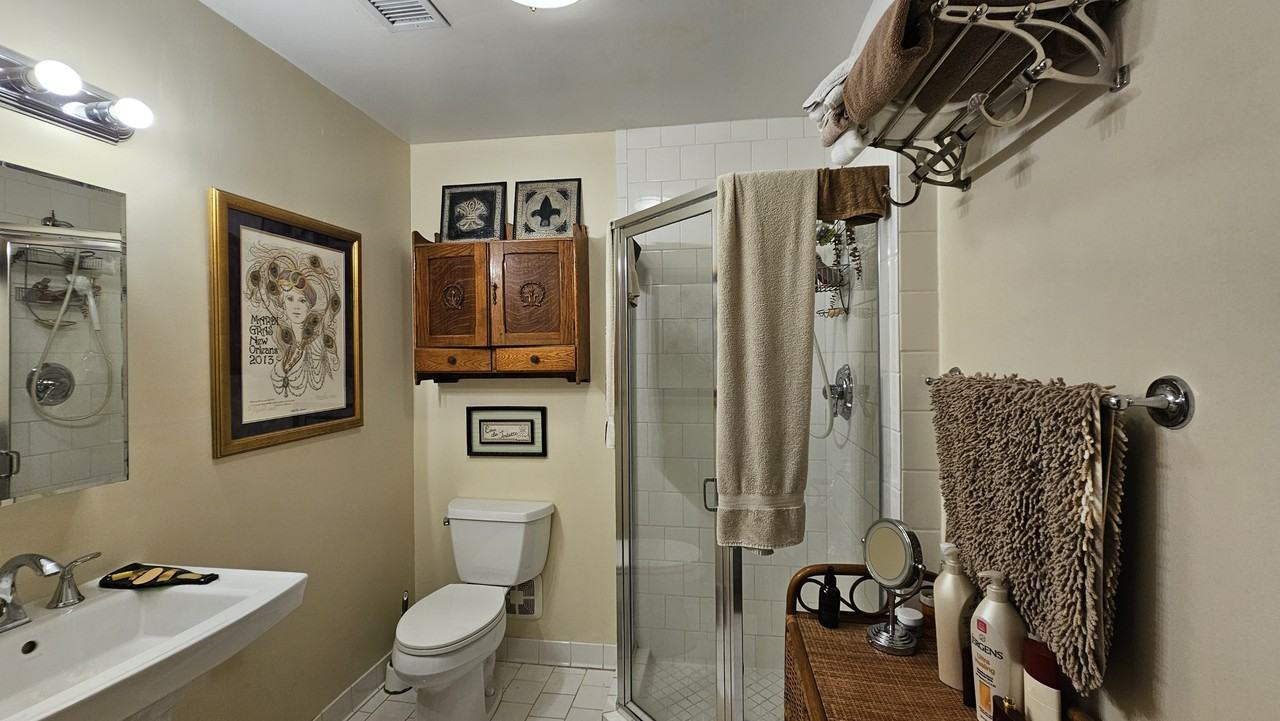517 Dumaine Street - Photo 6 of 11