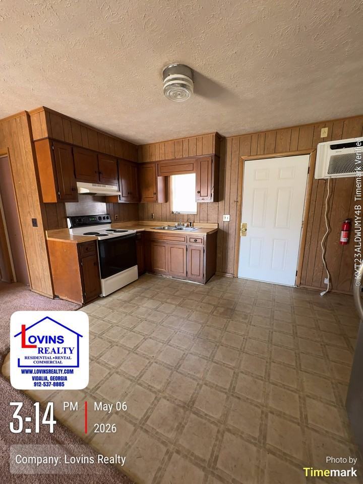 Estate--Nita,Seminole, Arlington,Manning,Church - Photo 3 of 6